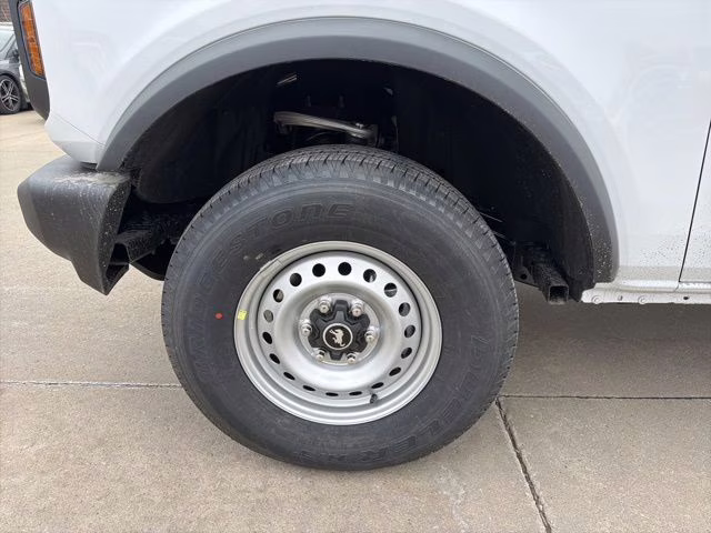2026 Oxford White Ford Bronco Base 4X4 SUV