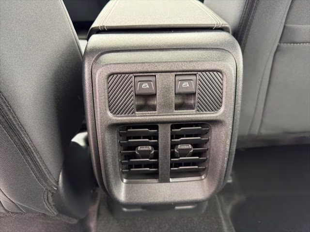 2026 Oxford White Ford Bronco Base 4X4 SUV