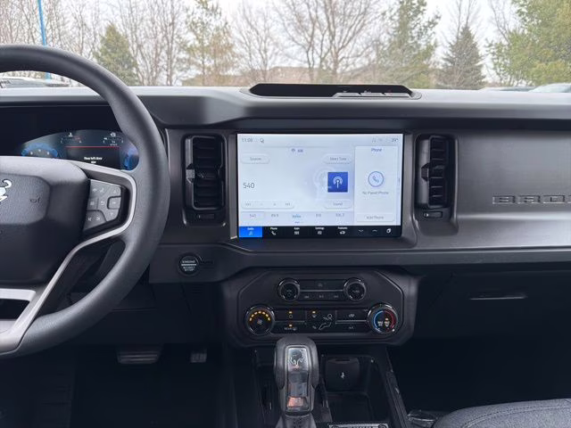 2026 Oxford White Ford Bronco Base 4X4 SUV