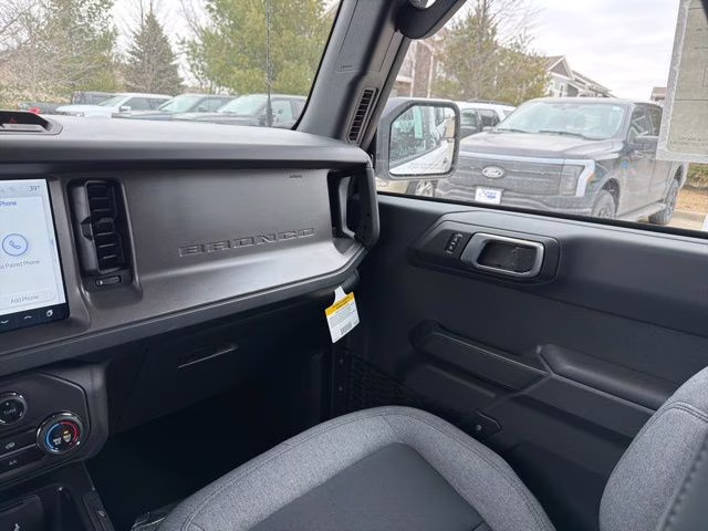 2026 Oxford White Ford Bronco Base 4X4 SUV