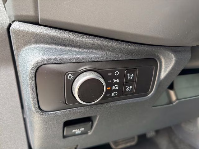 2026 Oxford White Ford Bronco Base 4X4 SUV