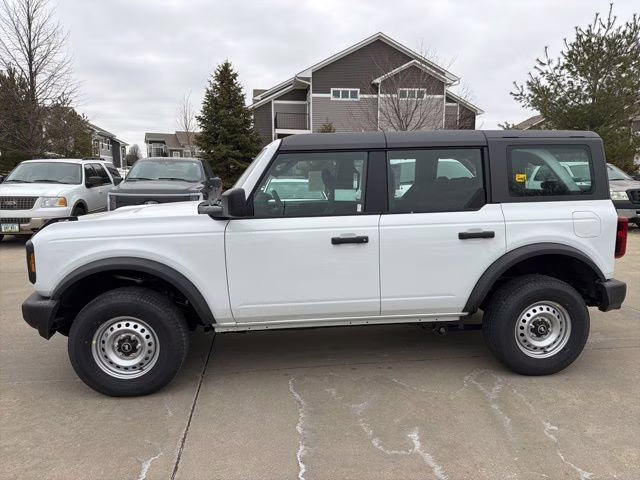 2026 Oxford White Ford Bronco Base 4X4 SUV