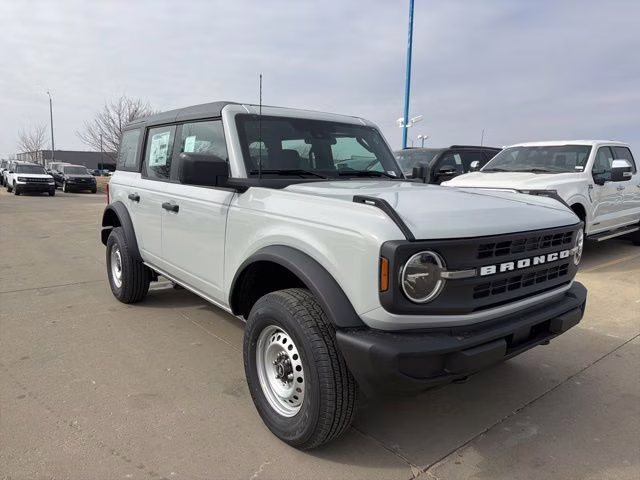 2026 Avalanche Gray Ford Bronco Base 4X4 SUV