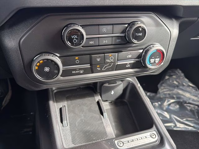 2026 Avalanche Gray Ford Bronco Base 4X4 SUV