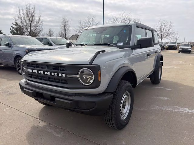 2026 Avalanche Gray Ford Bronco Base 4X4 SUV