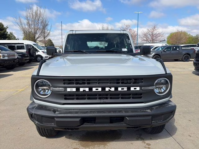 2026 Avalanche Gray Ford Bronco Base 4X4 SUV