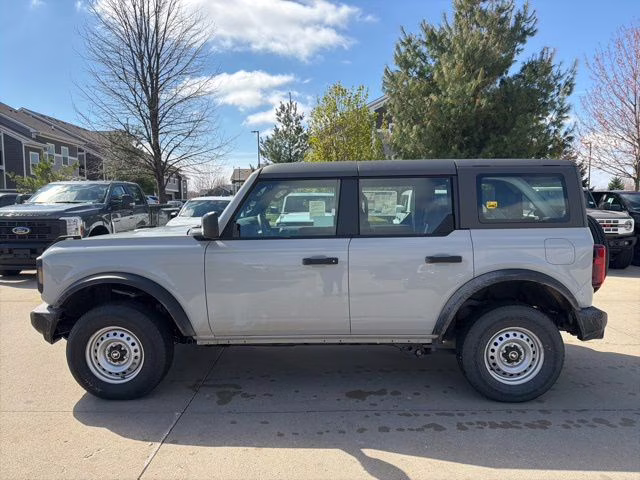 2026 Avalanche Gray Ford Bronco Base 4X4 SUV