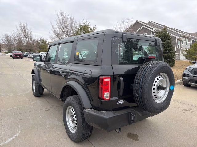 2026 Shadow Black Ford Bronco Base 4X4 SUV