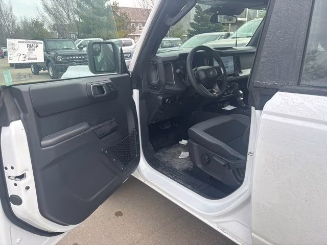 2026 Oxford White Ford Bronco Base 4X4 SUV