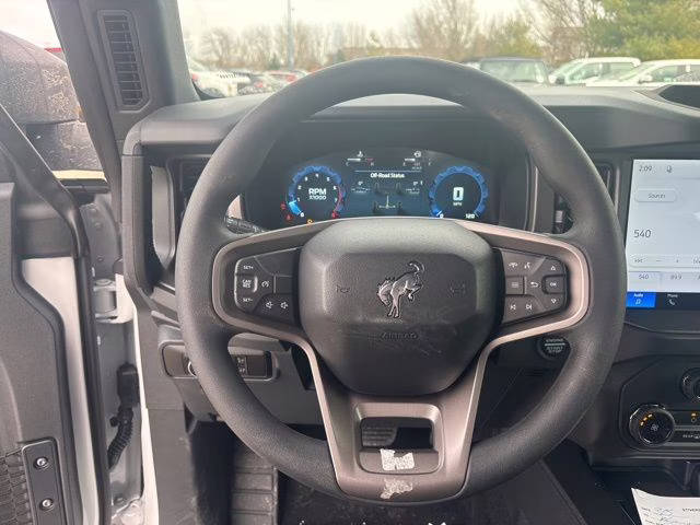 2026 Oxford White Ford Bronco Base 4X4 SUV