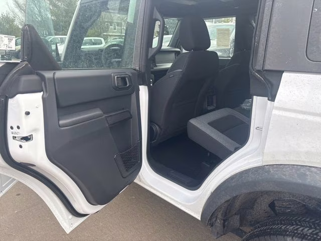 2026 Oxford White Ford Bronco Base 4X4 SUV