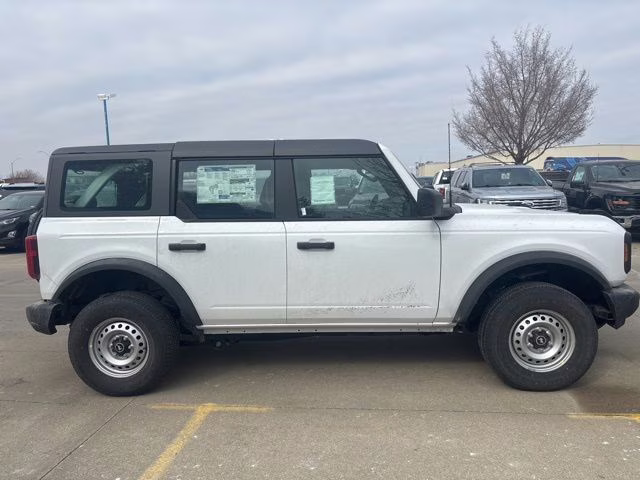 2026 Oxford White Ford Bronco Base 4X4 SUV