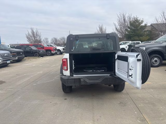 2026 Oxford White Ford Bronco Base 4X4 SUV