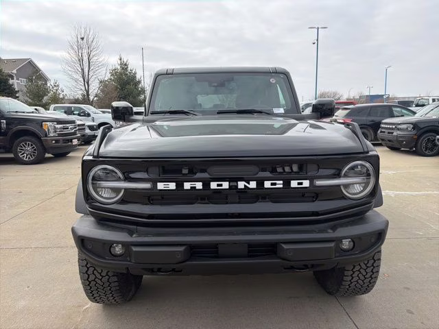 2026 Shadow Black Ford Bronco Outer Banks 4X4 SUV