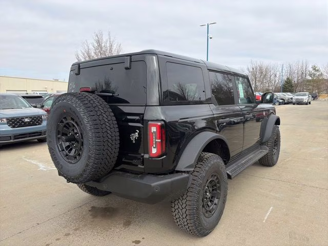 2026 Shadow Black Ford Bronco Outer Banks 4X4 SUV
