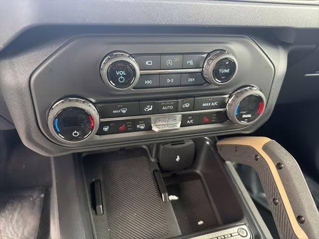 2026 Carbonized Gray Metallic Ford Bronco Badlands 4X4 SUV