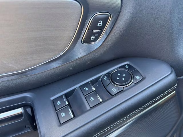 2026 Star White Metallic Tri-Coat Ford Expedition Platinum 4X4 SUV