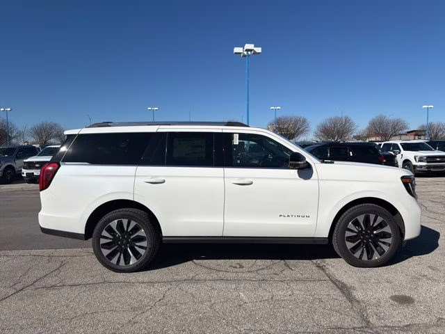 2026 Star White Metallic Tri-Coat Ford Expedition Platinum 4X4 SUV