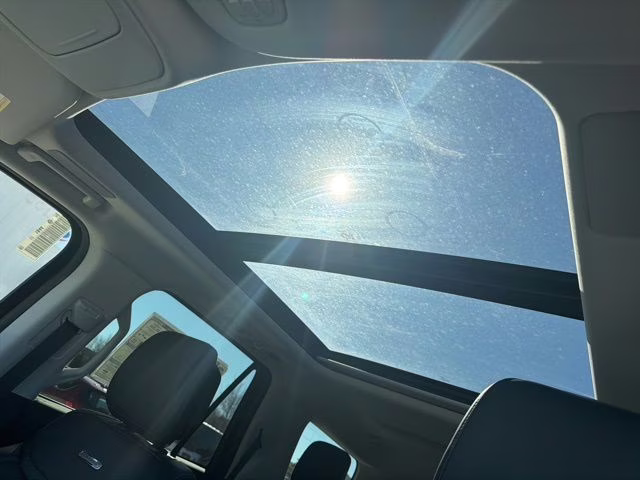 2026 Star White Metallic Tri-Coat Ford Expedition Platinum 4X4 SUV