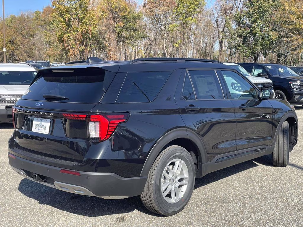 2026 Black Metallic Ford Explorer Active RWD SUV