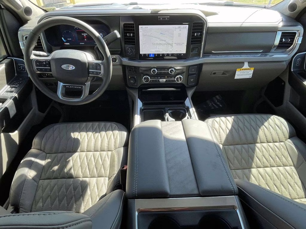 2026 Star White Metallic Tri-Coat Ford Super Duty F-350 DRW Platinum 4X4 Truck