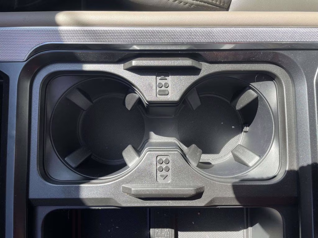 2026 Star White Metallic Tri-Coat Ford Super Duty F-350 DRW Platinum 4X4 Truck