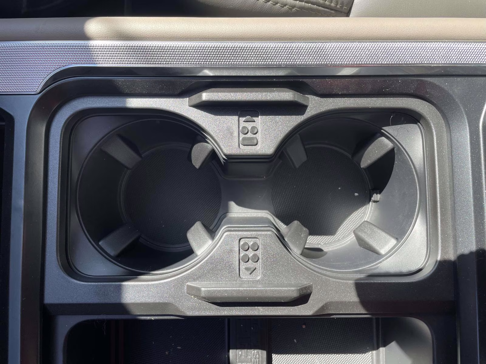 2026 Star White Metallic Tri-Coat Ford Super Duty F-350 DRW Platinum 4X4 Truck