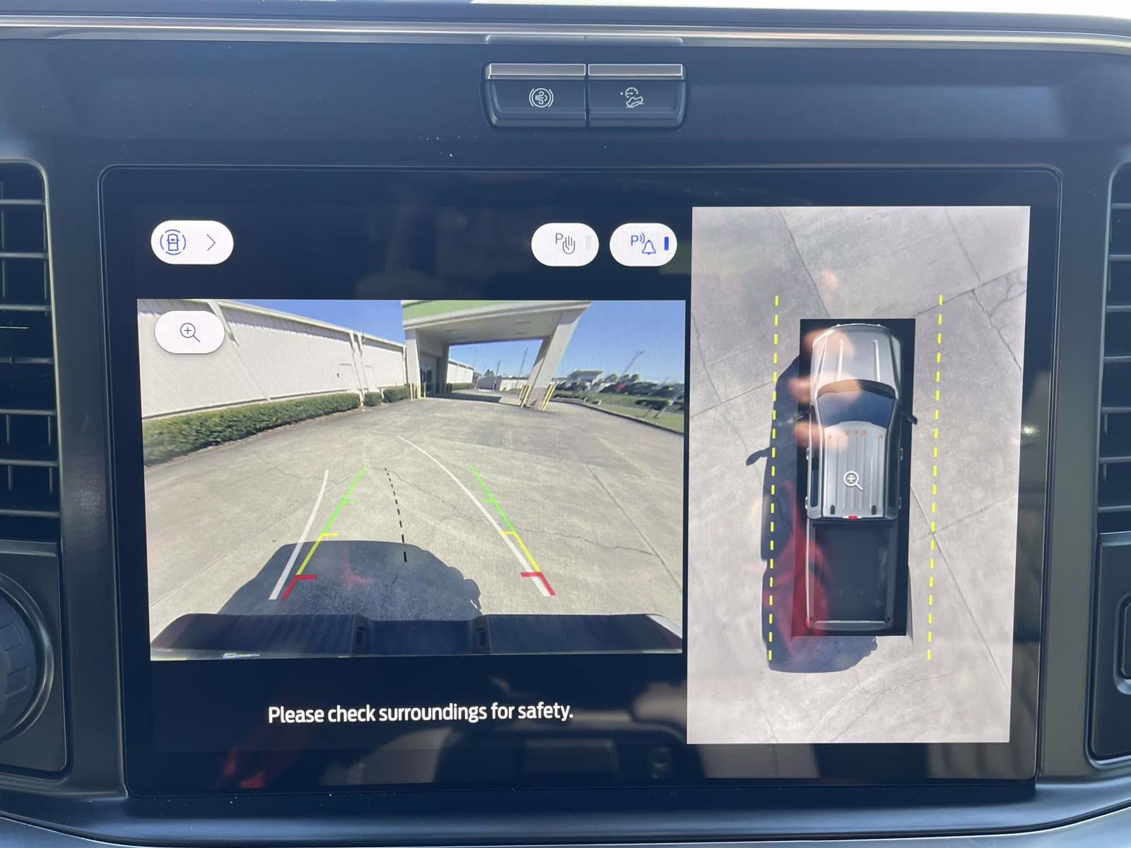 2026 Star White Metallic Tri-Coat Ford Super Duty F-350 DRW Platinum 4X4 Truck