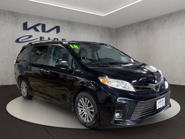 2018 Toyota Sienna XLE