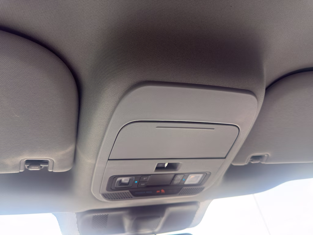 2024 Oxford White Ford F-150 XLT 4X4 Truck