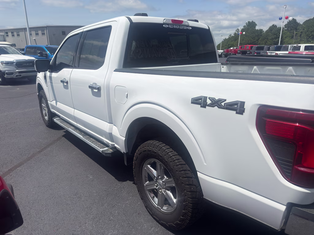 2024 Oxford White Ford F-150 XLT 4X4 Truck