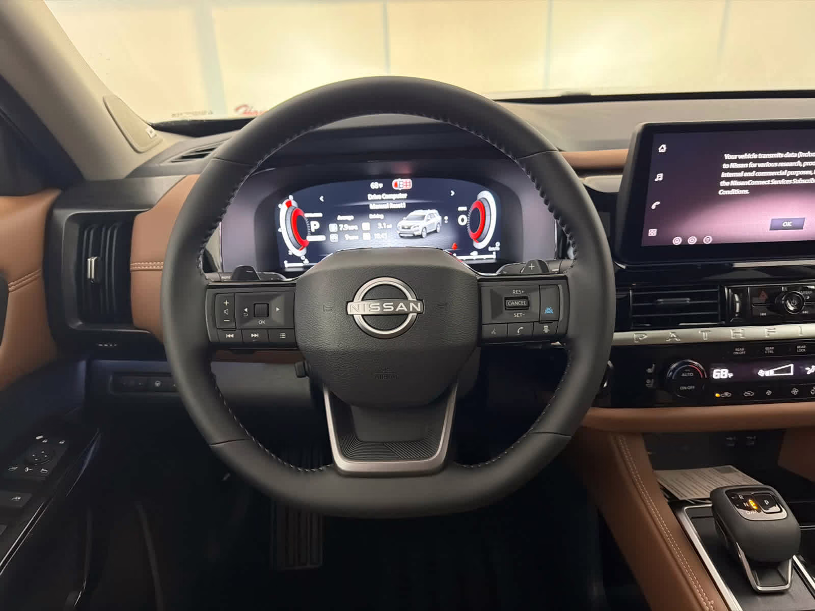 2026 Everest White Pearl Tricoat Nissan Pathfinder Platinum FWD SUV