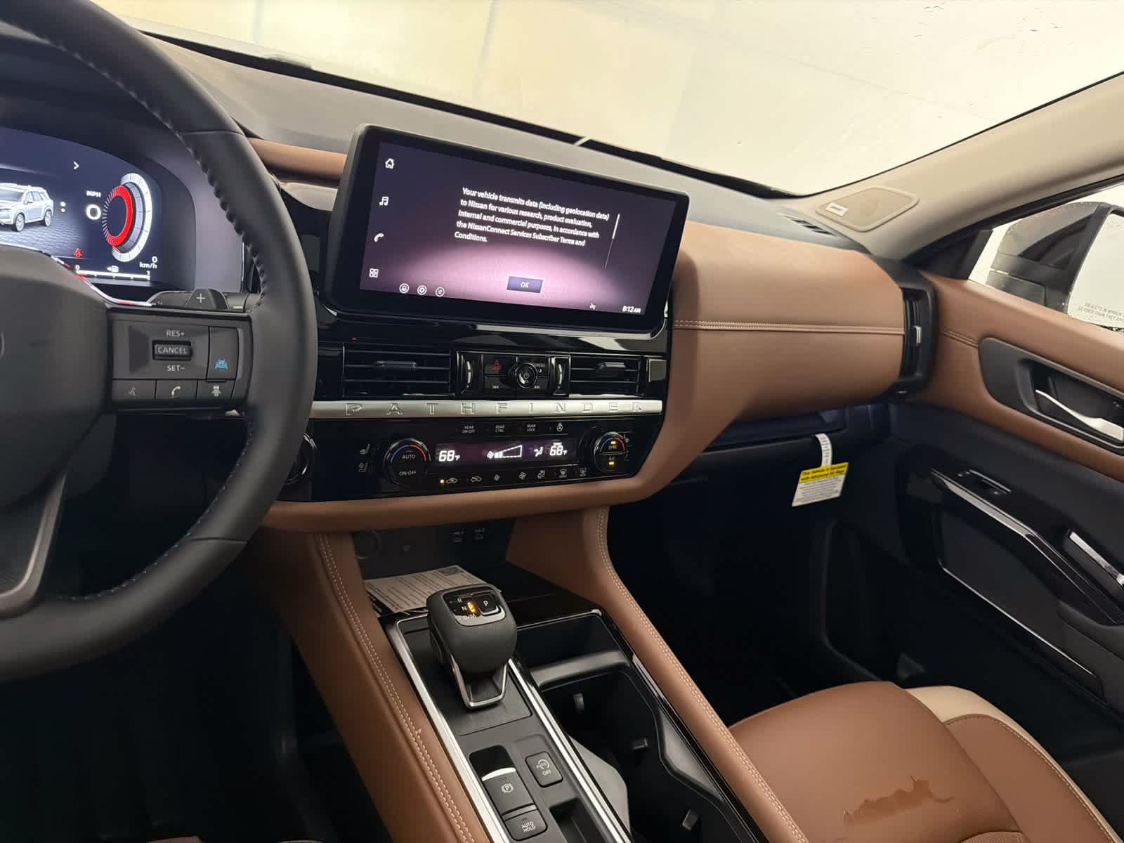 2026 Everest White Pearl Tricoat Nissan Pathfinder Platinum FWD SUV