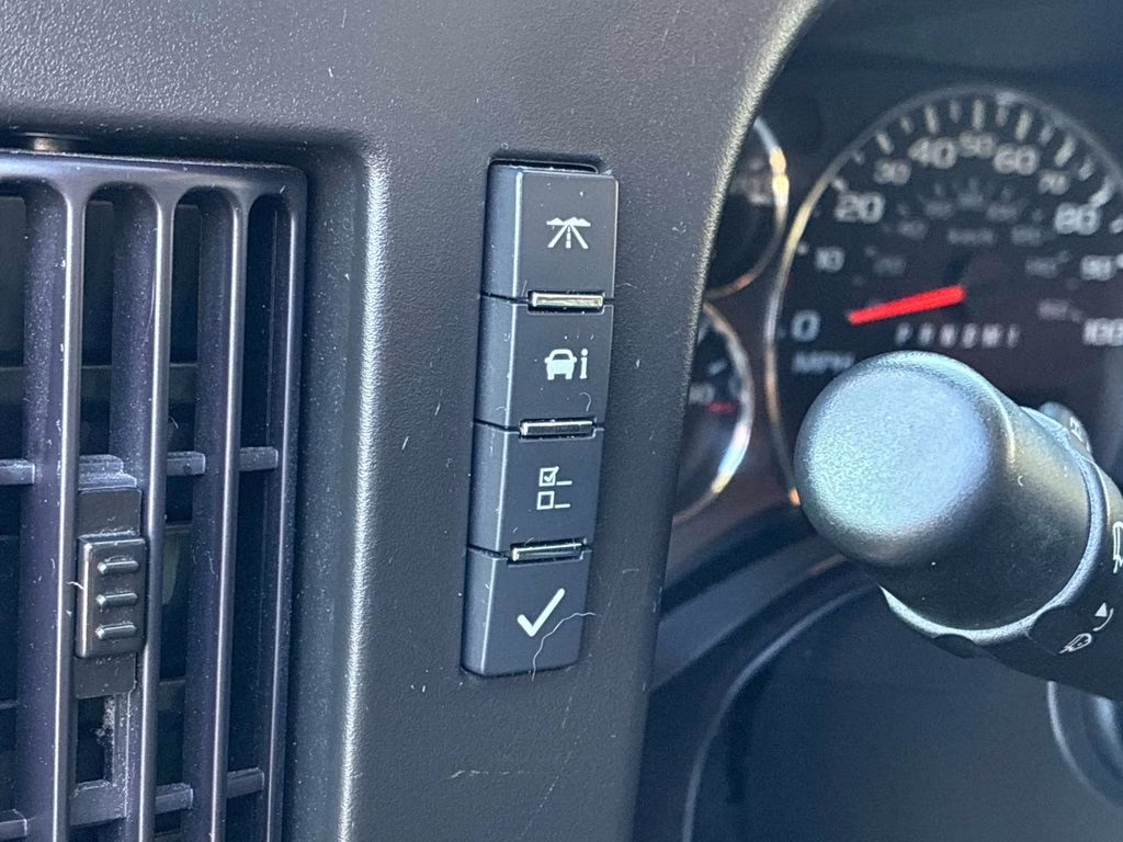 2024 Summit White GMC Savana 2500 Work Van RWD Van