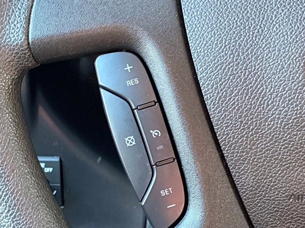 2024 Summit White GMC Savana 2500 Work Van RWD Van