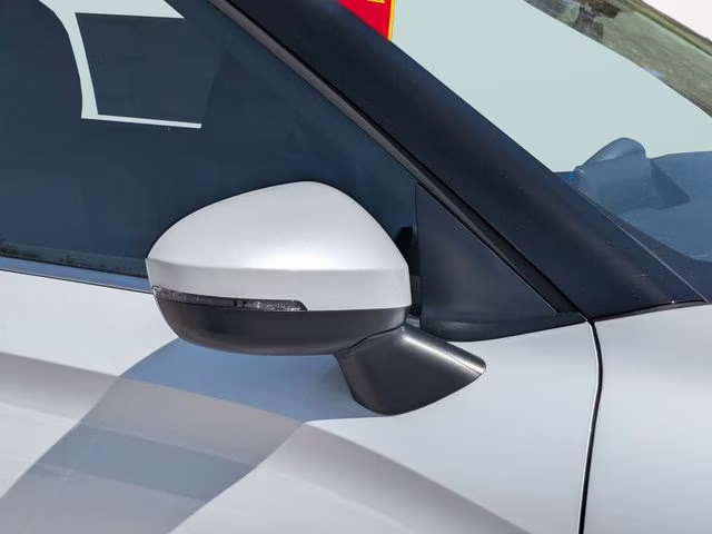 2026 White Diamond Mitsubishi Outlander ES FWD SUV