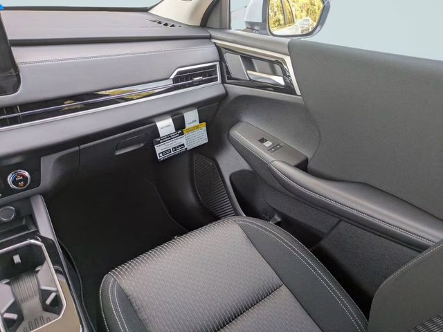 2026 White Diamond Mitsubishi Outlander ES FWD SUV