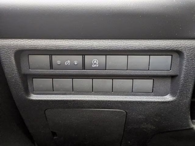 2026 White Diamond Mitsubishi Outlander ES FWD SUV