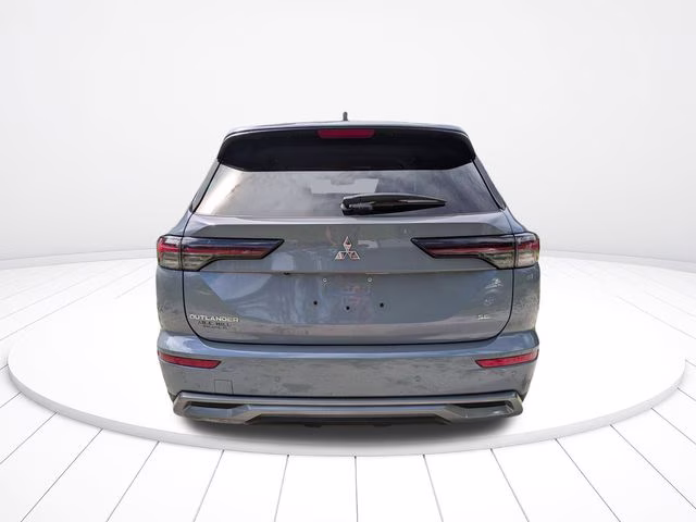 2026 Moonstone Gray Metallic Mitsubishi Outlander SE FWD SUV
