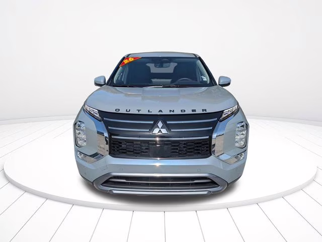 2026 Moonstone Gray Metallic Mitsubishi Outlander SE FWD SUV