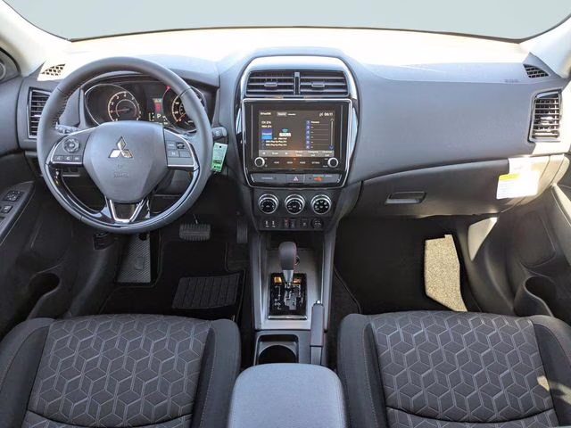 2026 Mercury Gray Metallic Mitsubishi Outlander Sport 2.0 LE 4X4 SUV