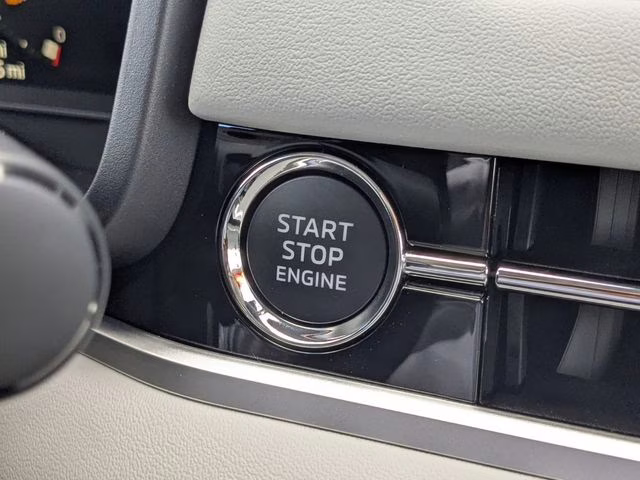 2026 Moonstone Gray Metallic Mitsubishi Outlander SE FWD SUV