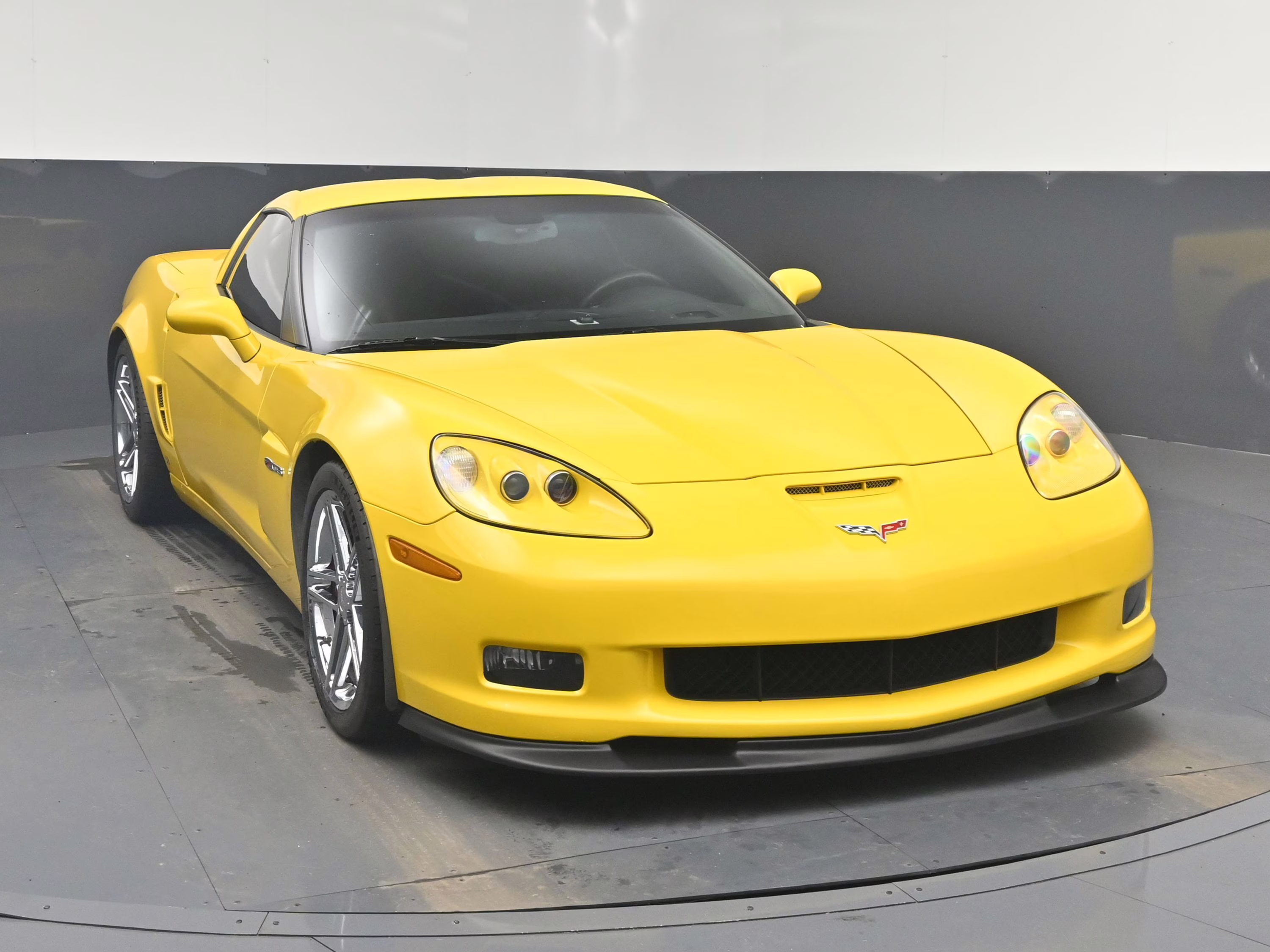 2006 Velocity Yellow Tintcoat Chevrolet Corvette Z06 RWD Coupe