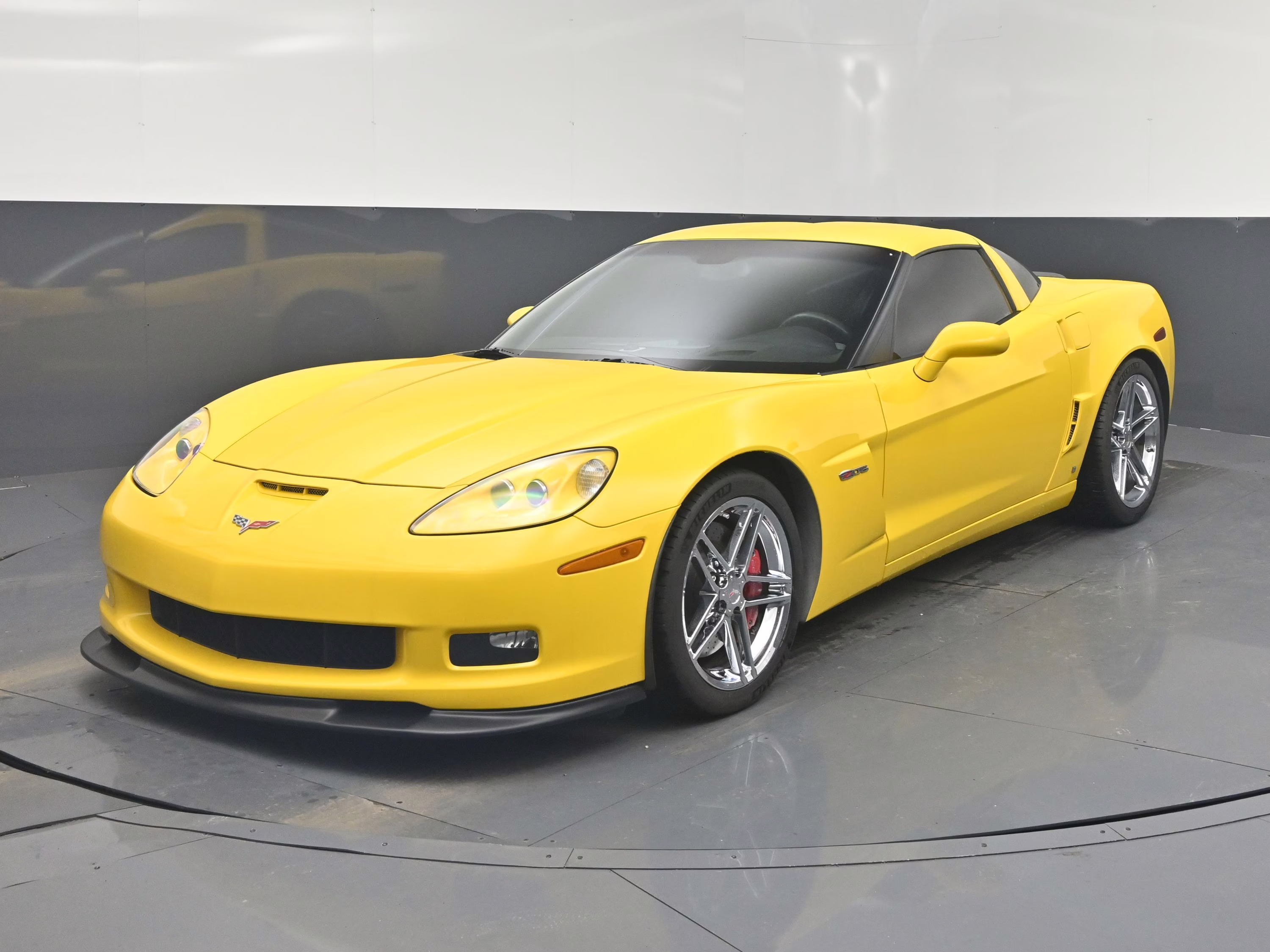 2006 Velocity Yellow Tintcoat Chevrolet Corvette Z06 RWD Coupe