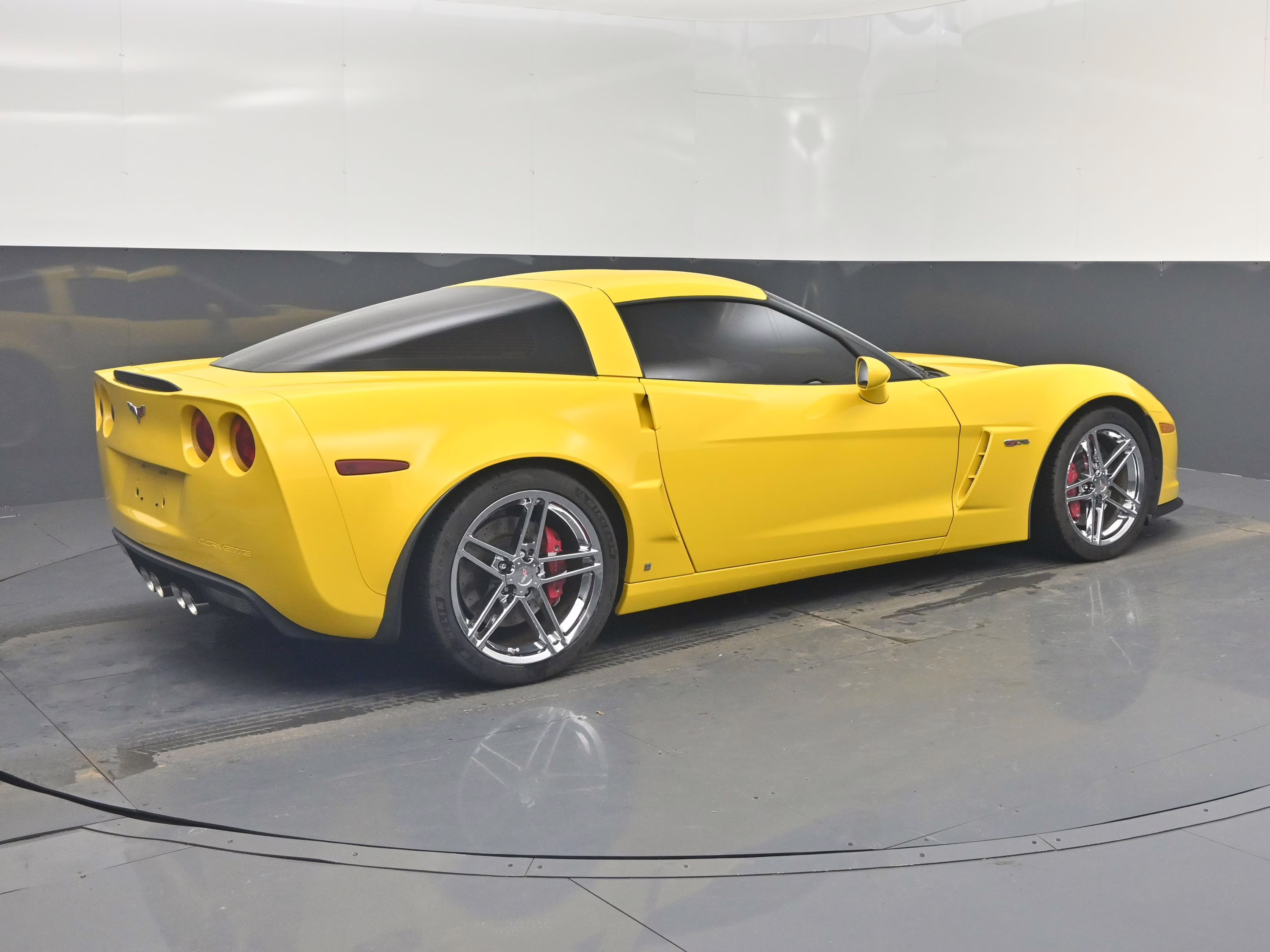 2006 Velocity Yellow Tintcoat Chevrolet Corvette Z06 RWD Coupe