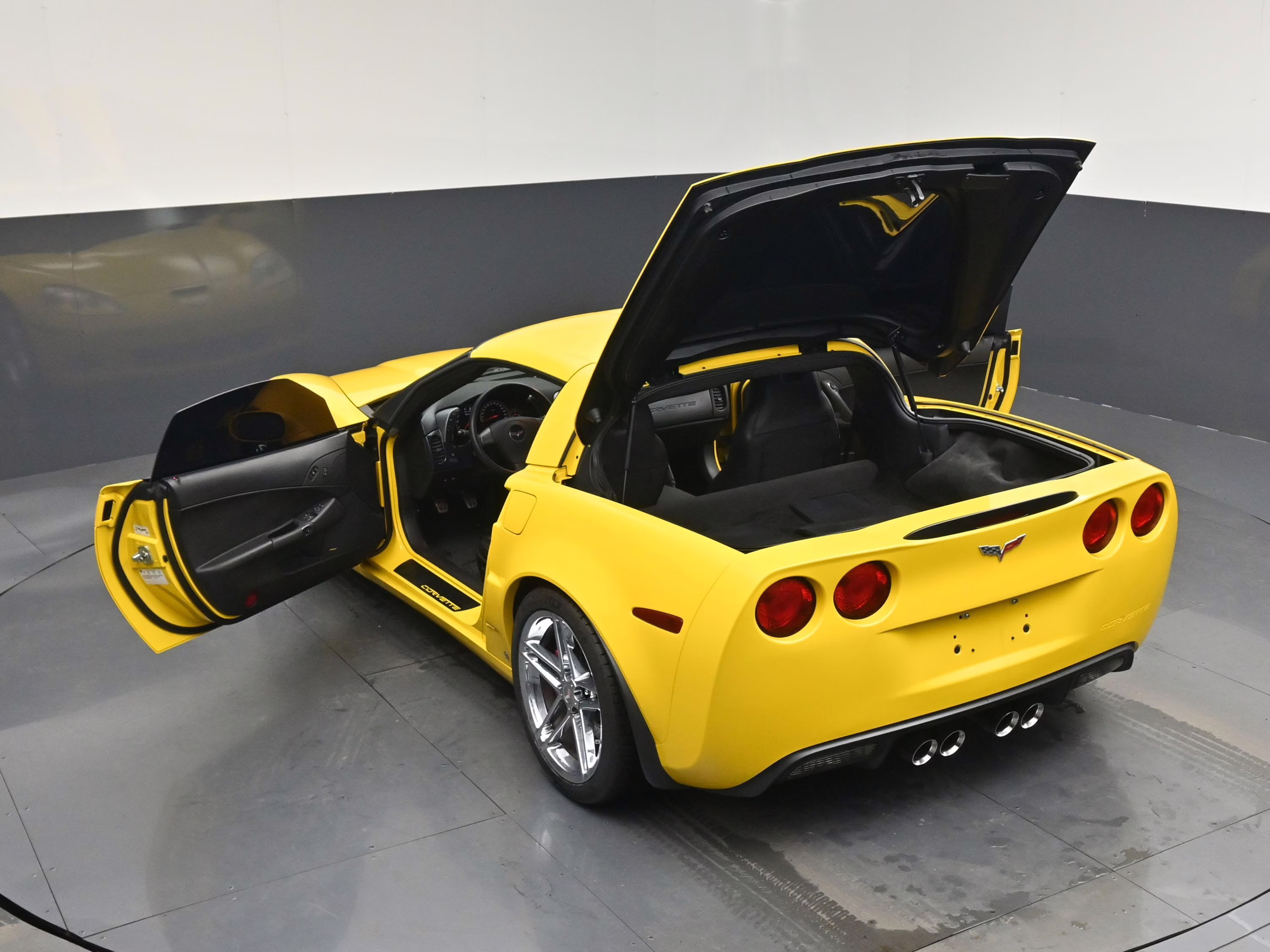 2006 Velocity Yellow Tintcoat Chevrolet Corvette Z06 RWD Coupe