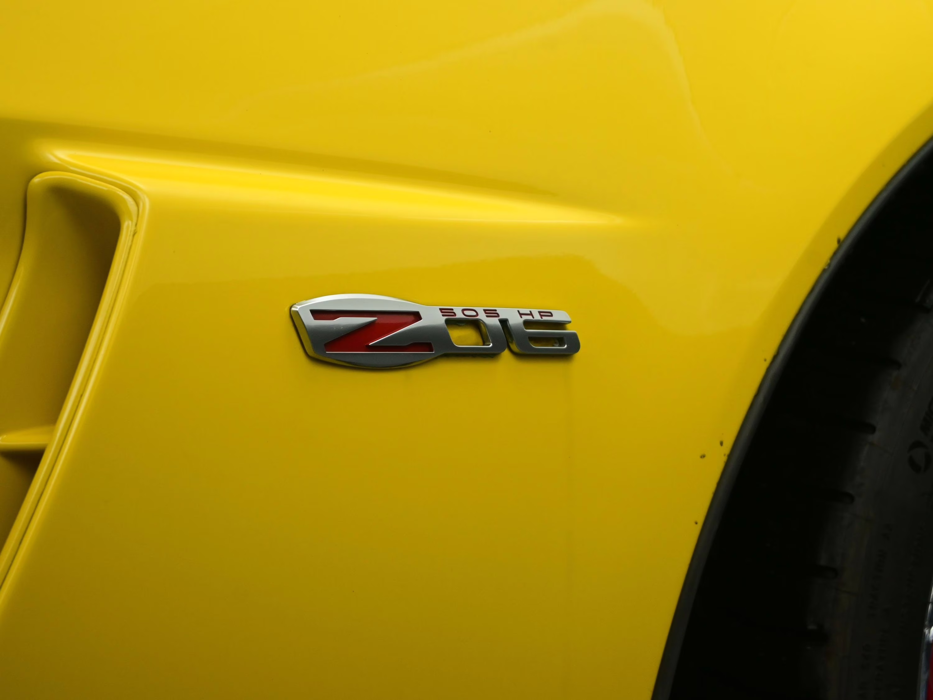 2006 Velocity Yellow Tintcoat Chevrolet Corvette Z06 RWD Coupe