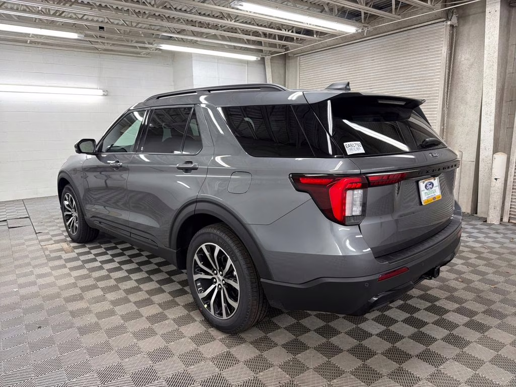 2026 CARBONIZED GRAY Ford Explorer ST-Line RWD SUV