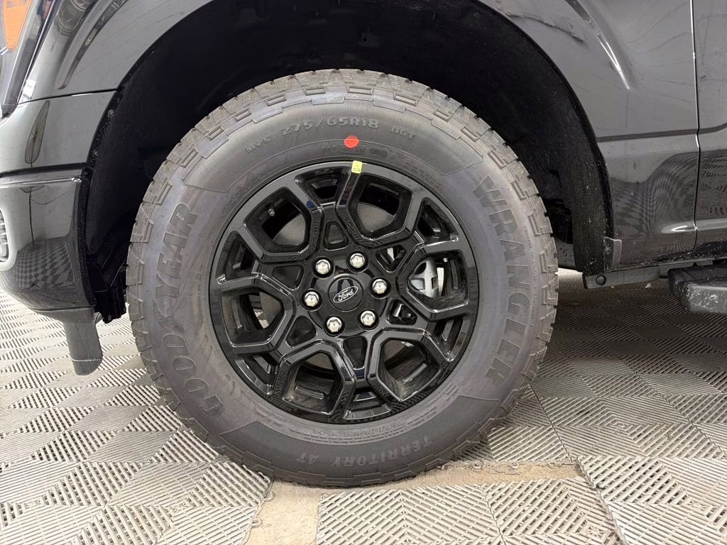 2026 AGATE BLACK Ford F-150 Lariat RWD Truck