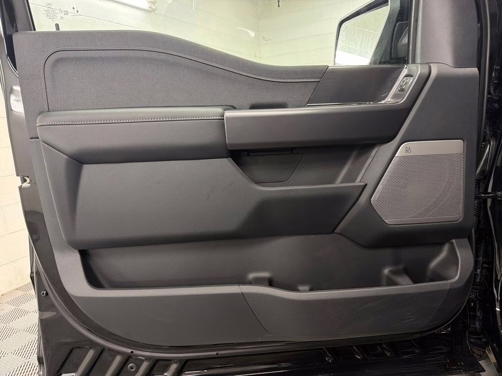 2026 AGATE BLACK Ford F-150 Lariat RWD Truck